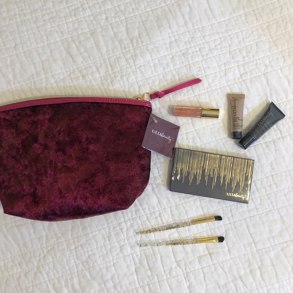 NEW Merlot ULTA Makeup Bag with 6 makeup pieces